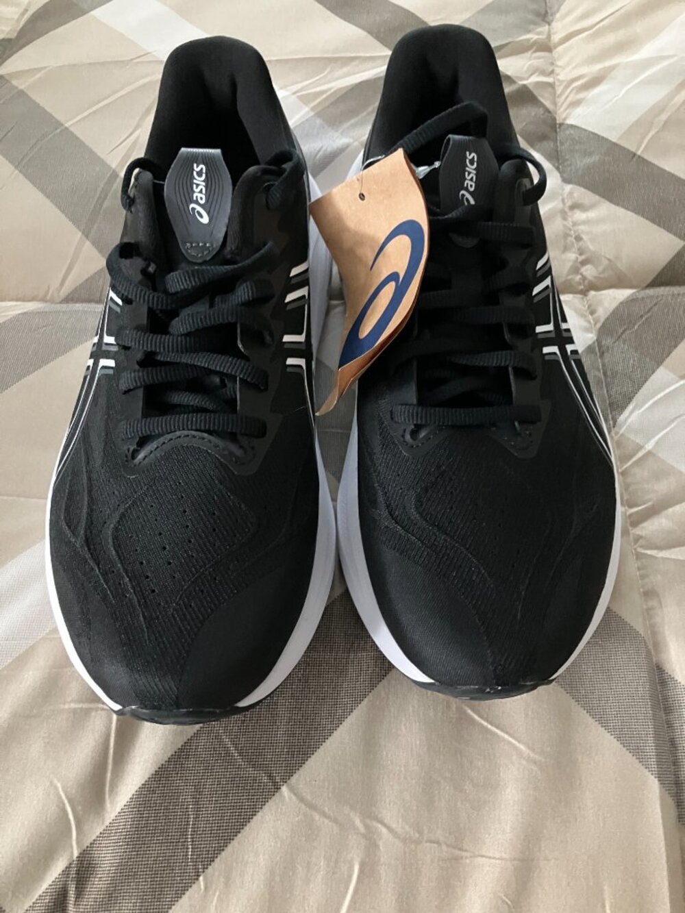 NWT Women's Asics GT-2000 14 Black/White Sneakers Size 10 Wide